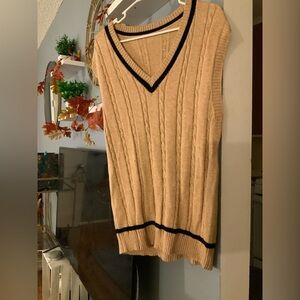 Men’s Cable Knit Sweater Vest